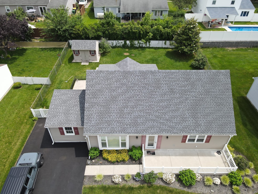 Photo Asphalt Shingle Roofing